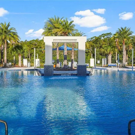 10Br Orlando Escape Pool Movie Theater
